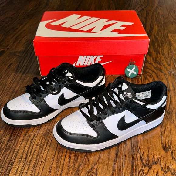 Nike Other - Panda dunk low retro